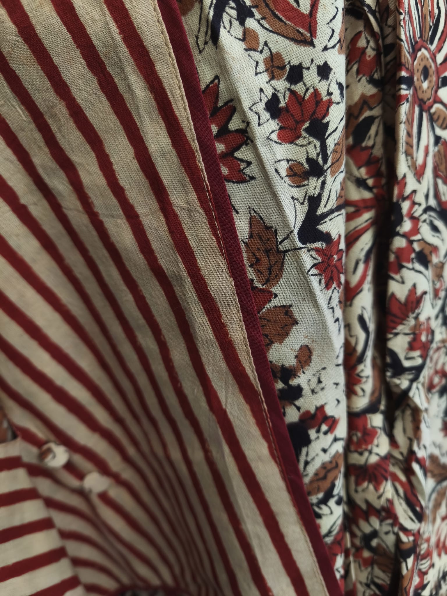 Abito UMA cotone colori beige e rosso - immagine 3