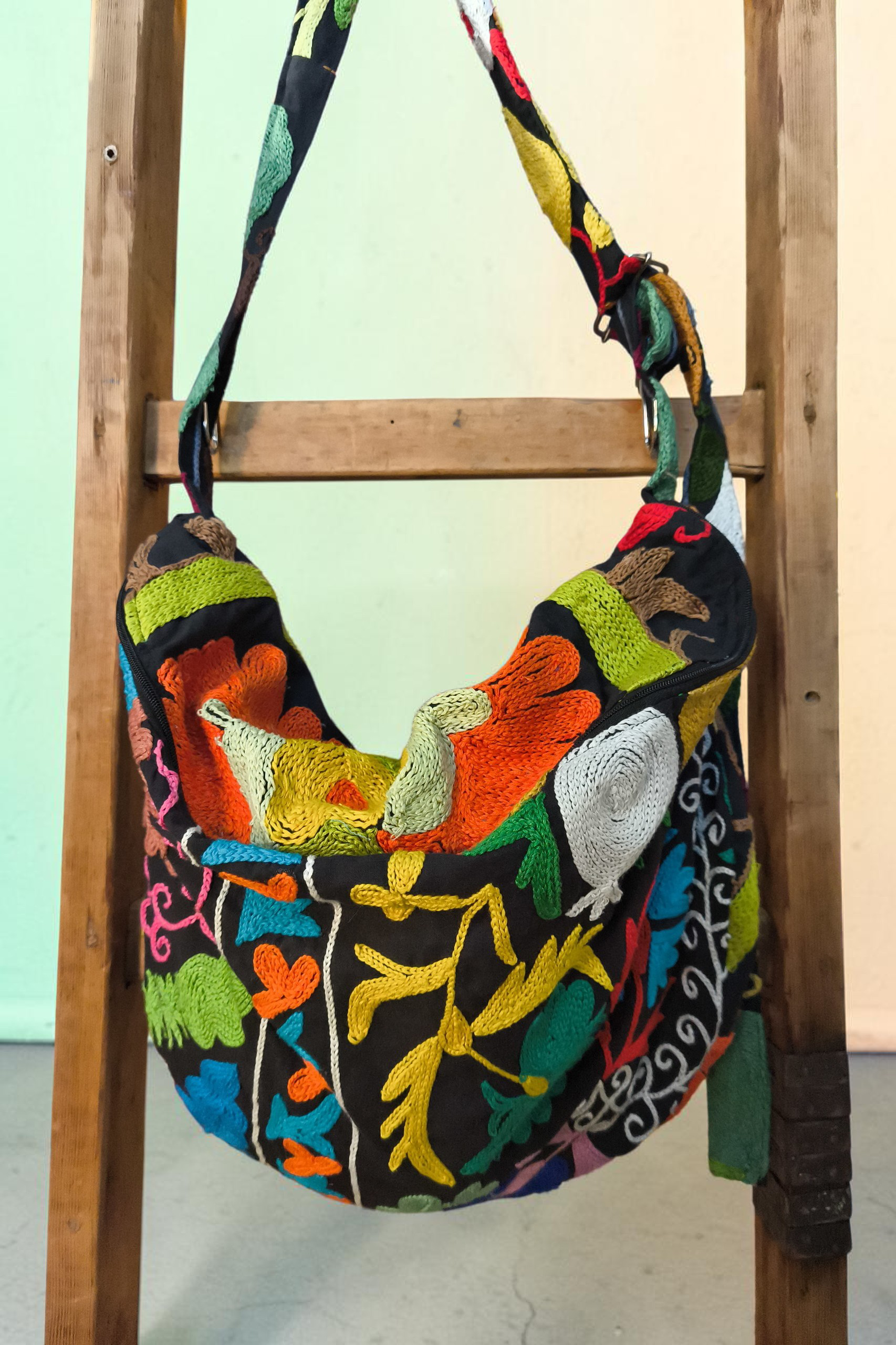 Marsupio DANTE Nero Maxi in Cotone Ricamato Suzani