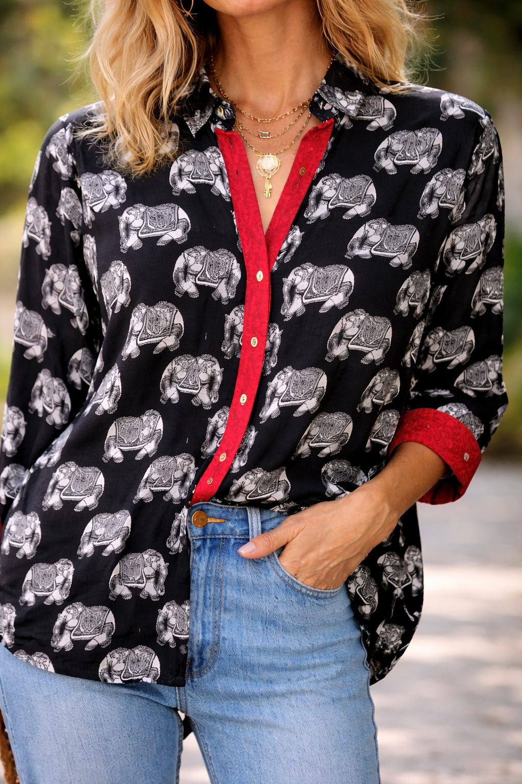 Camicia ARJUN Nera con Elefantini in Crepe